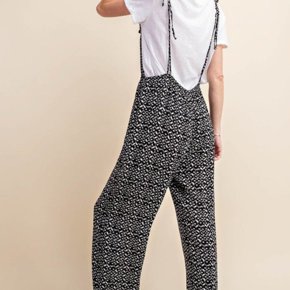 Black and White Jumpsuit - Picture 5 of 6